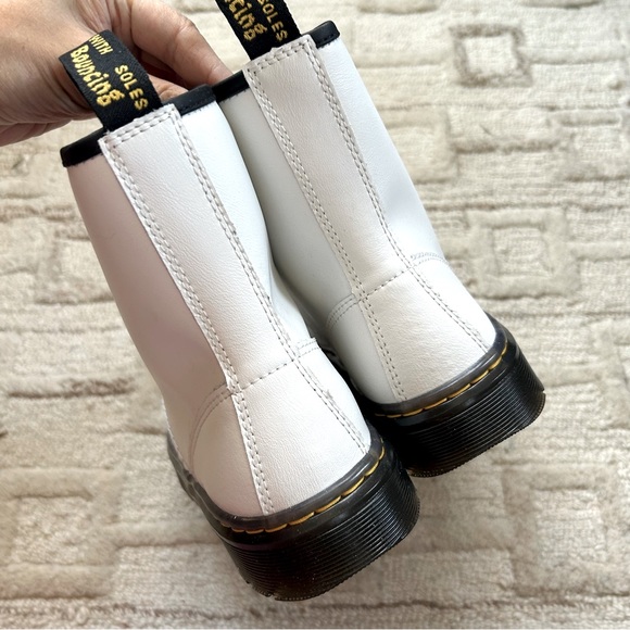 NIB Dr. Martens Soft Leather Zavala Lace-Up Boots White 37 - Picture 2 of 8
